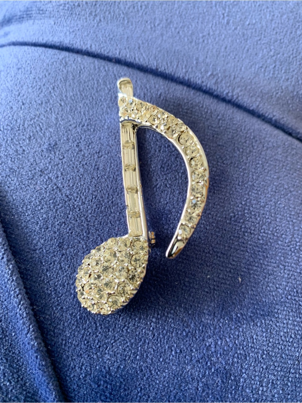 Stunning Crystal Music Note Brooch